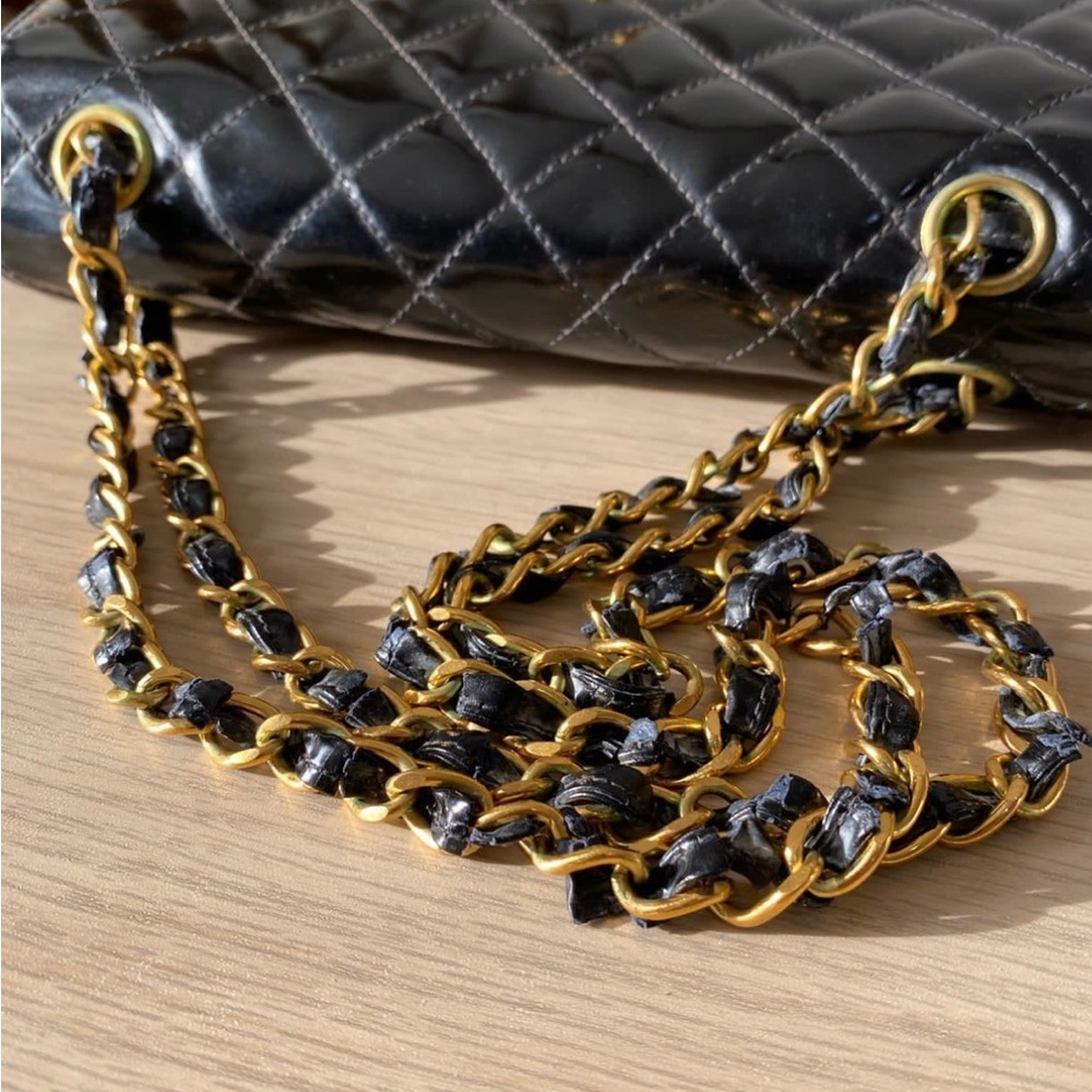 Authentic Chanel purse with authenticity card, and just bag. Purchased in 1996. - Picture 2 of 16